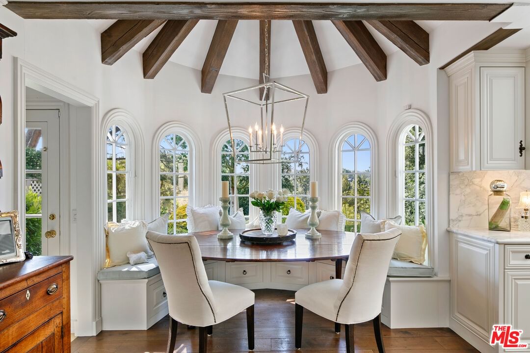 Saddle Creek photo 19