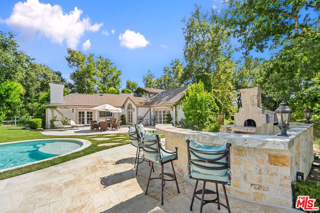 Saddle Creek photo 44