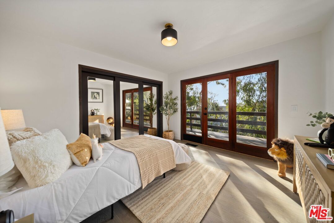 Woodcliffe photo 40