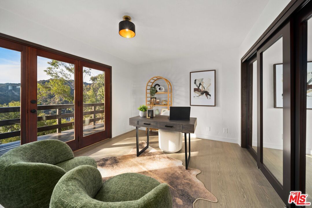 Woodcliffe photo 42