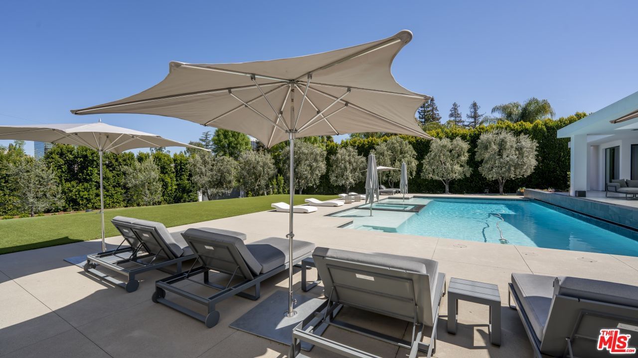 VALLEY VISTA photo 35