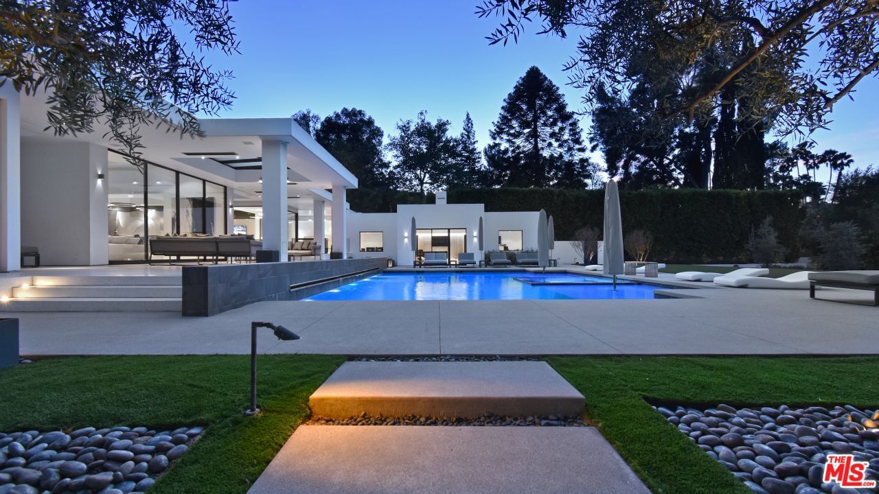 VALLEY VISTA photo 4