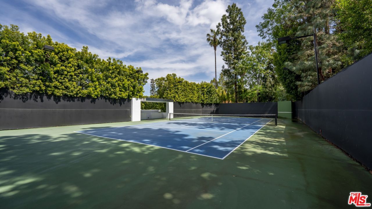 VALLEY VISTA photo 42