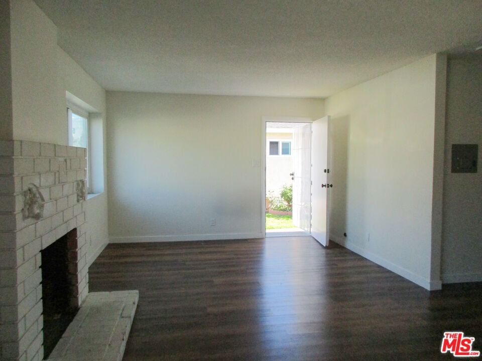 4th photo 12