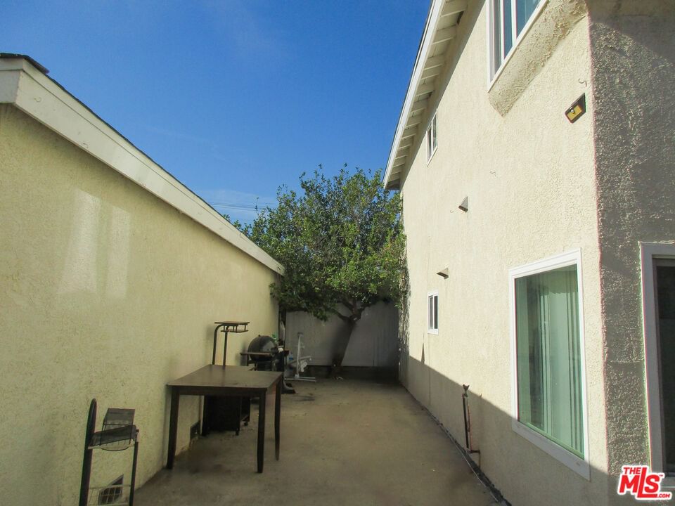 4th photo 6