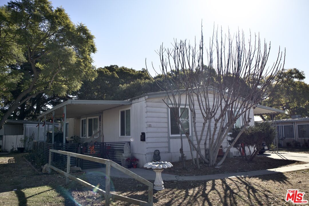 Gage Ave photo 1