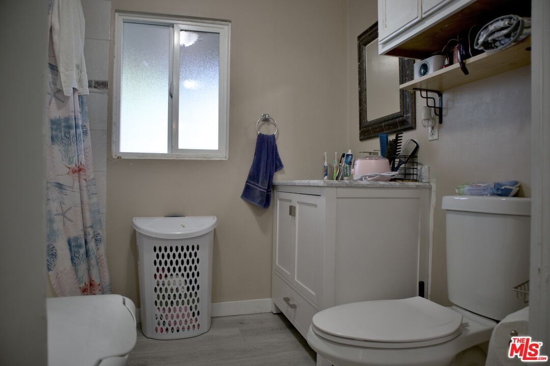 Gage Ave photo 13