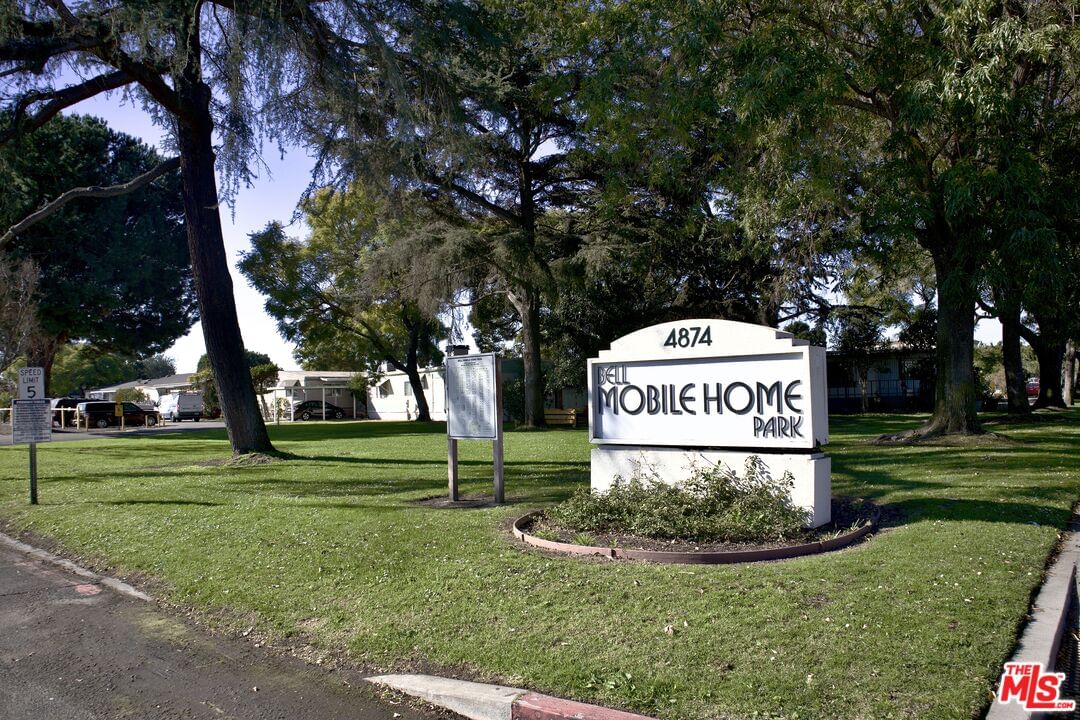 Gage Ave photo 20