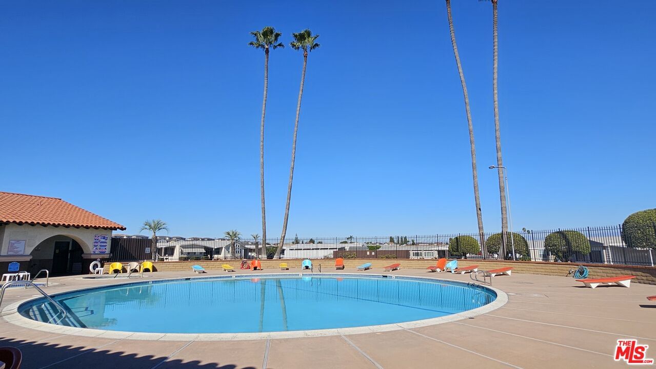 Lomita photo 2