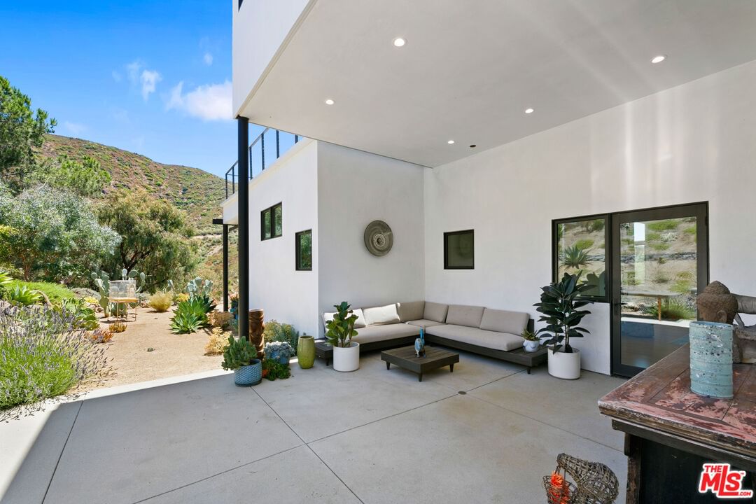 Mulholland photo 11