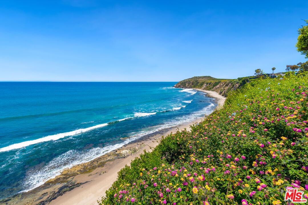 Cliffside photo 18