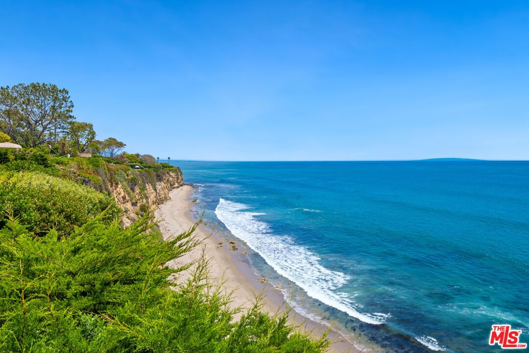 Cliffside photo 20