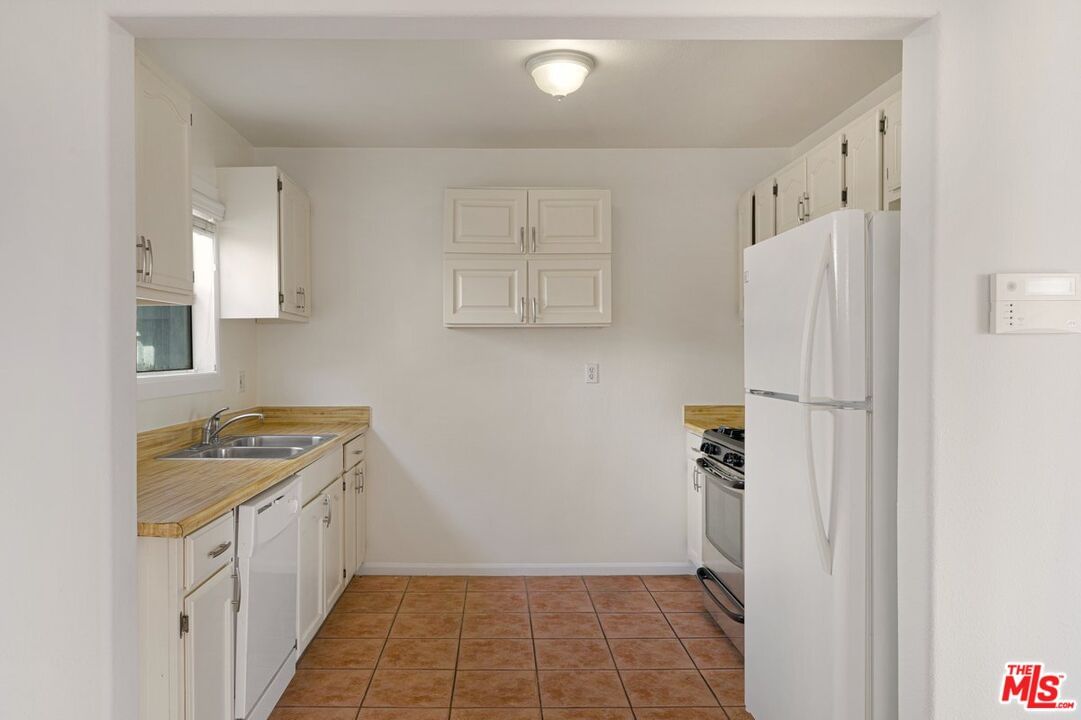 Stillwell photo 12