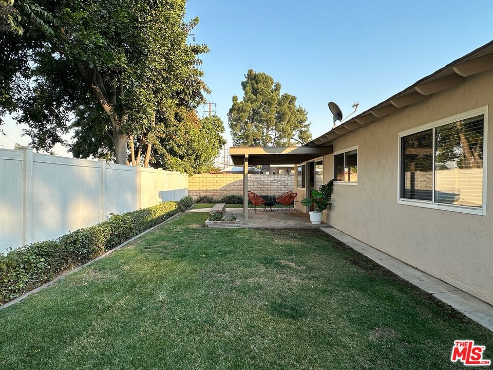 Yearling photo 25