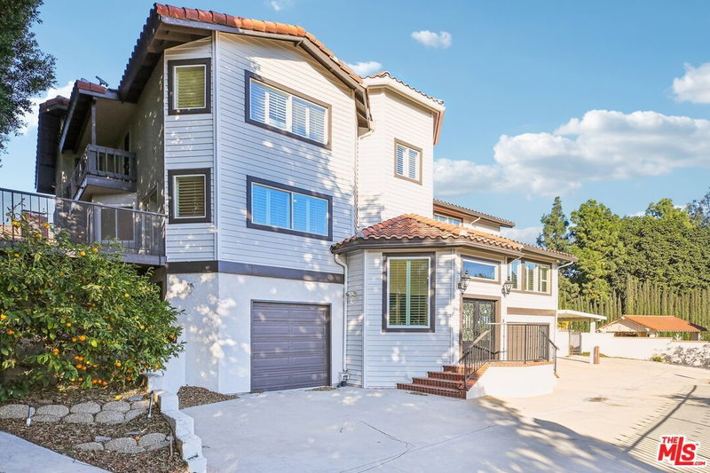 5754 Kellogg Dr