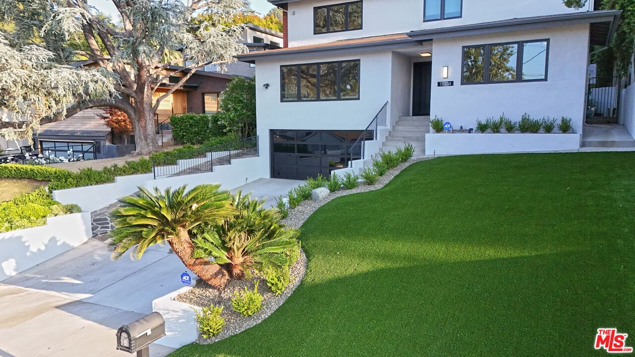 Valley Vista photo 2