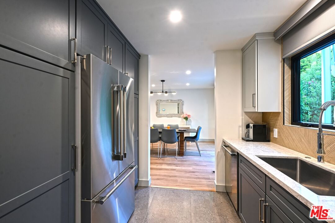 Valley Vista photo 21