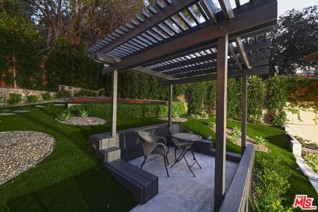 Valley Vista photo 47