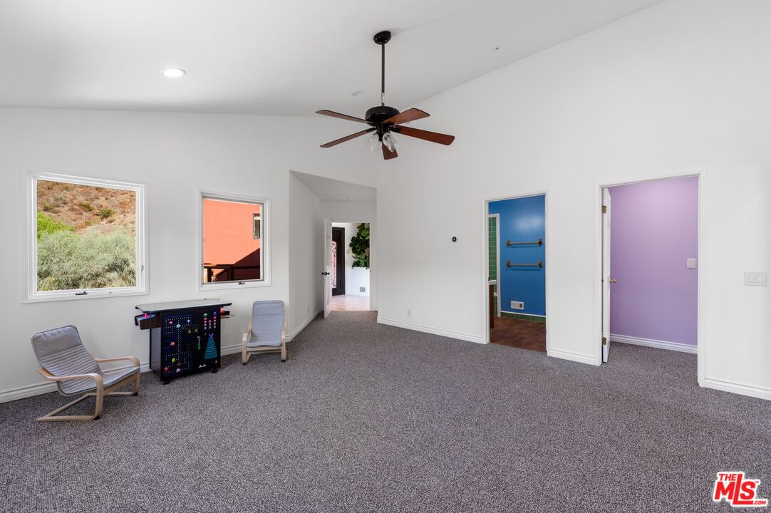 Mulholland photo 46