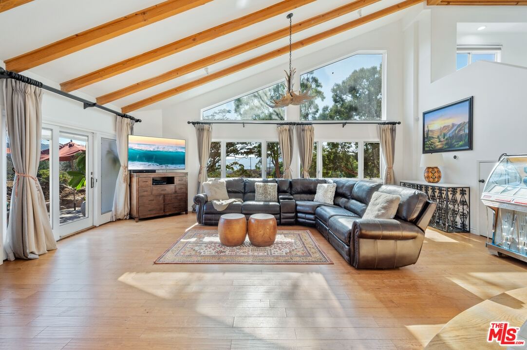Mulholland photo 9