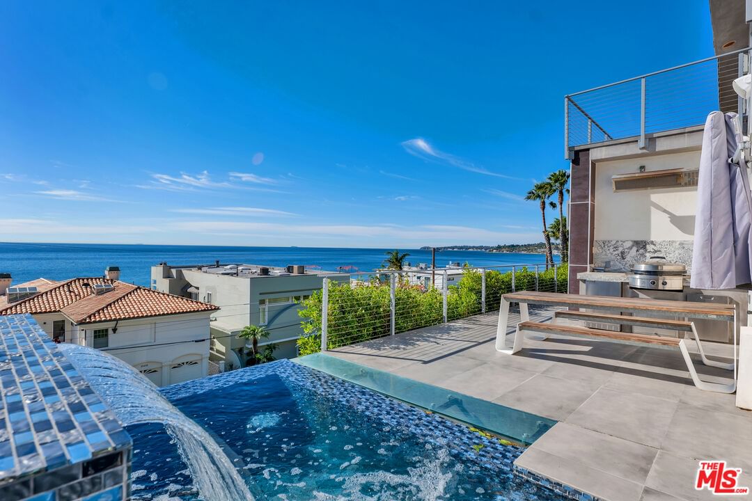 Malibu photo 12