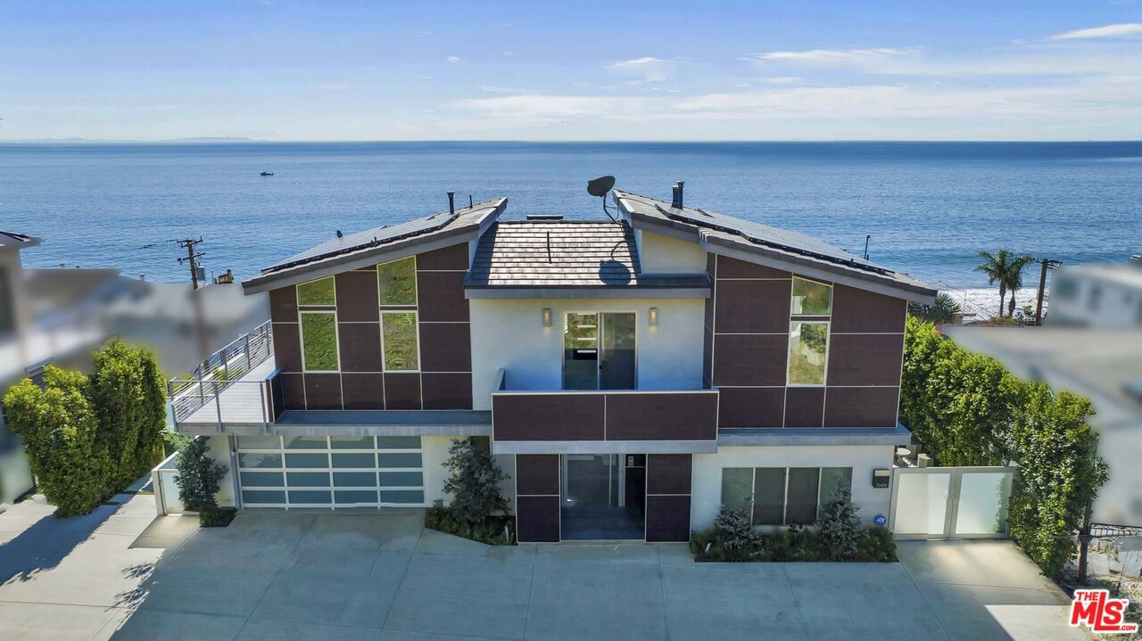 Malibu photo 37