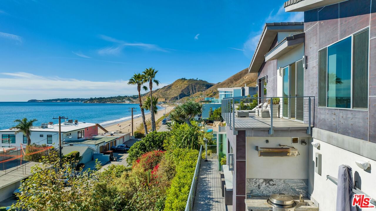 Malibu photo 49
