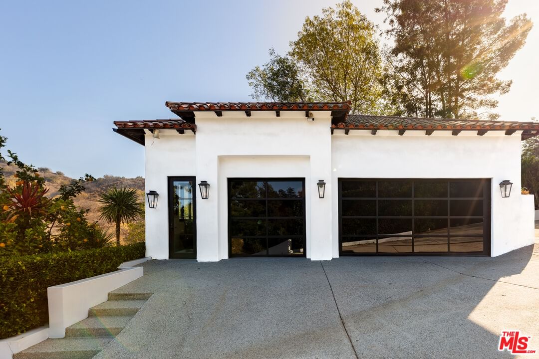 Coldwater Canyon photo 69