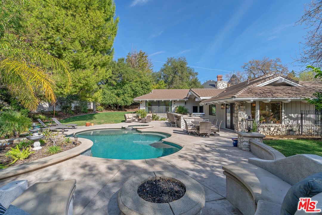 Upper Ranch photo 1