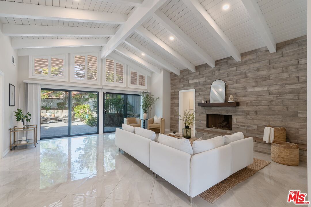 Upper Ranch photo 24