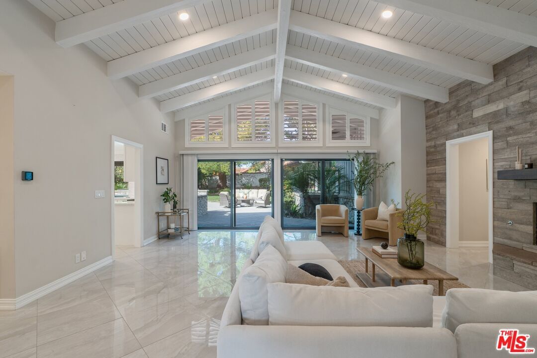 Upper Ranch photo 25