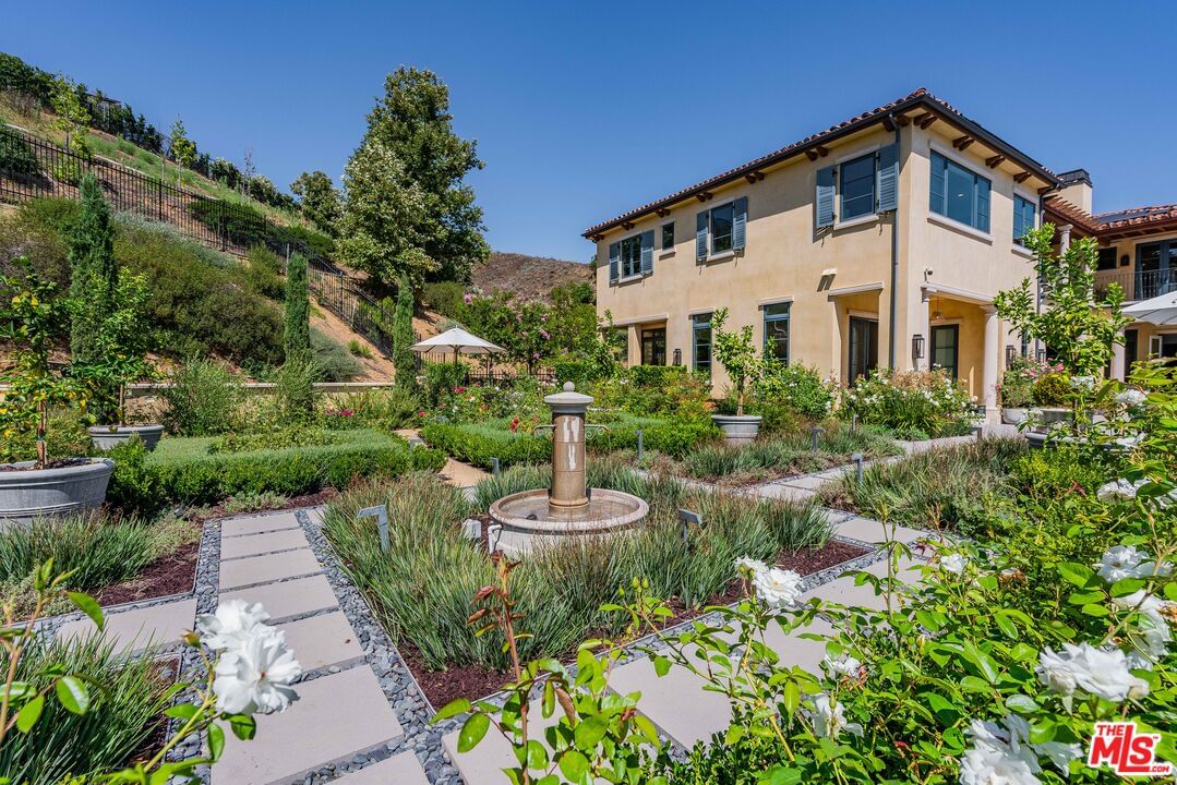 Mulholland photo 14