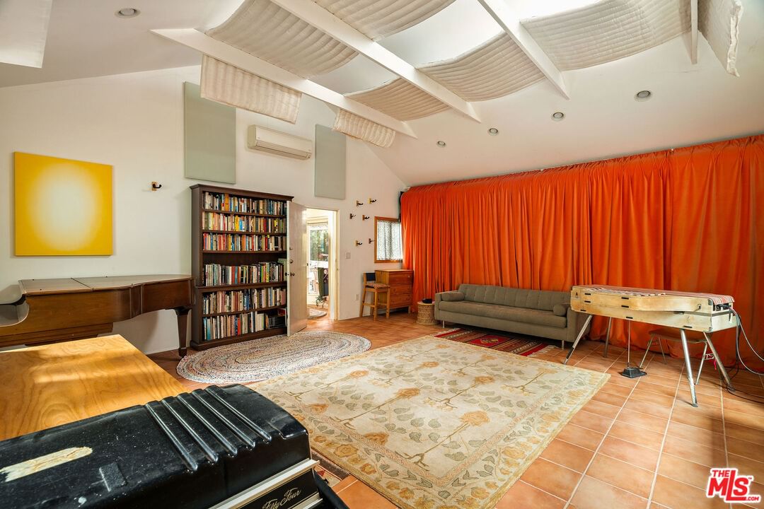 Chevy Chase photo 38