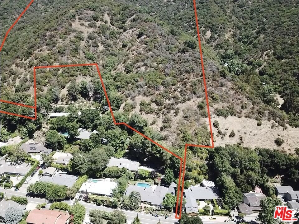 Mandeville Canyon photo 8