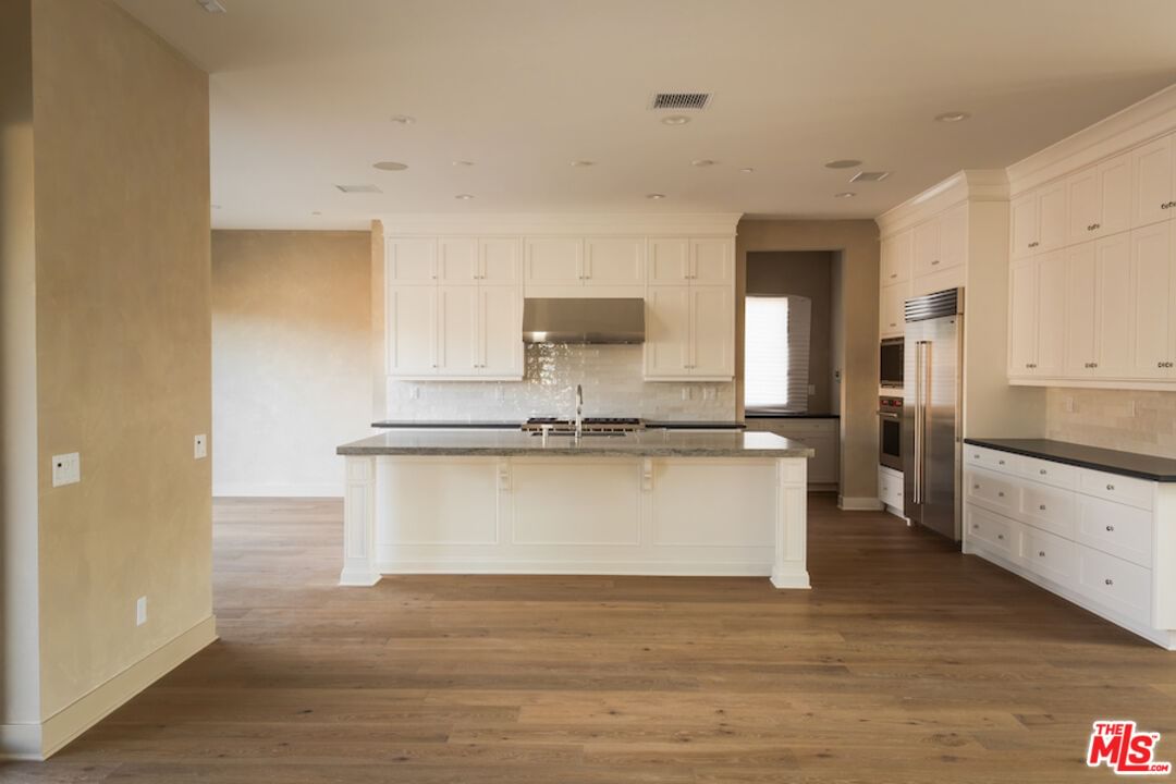 Edgewood photo 10
