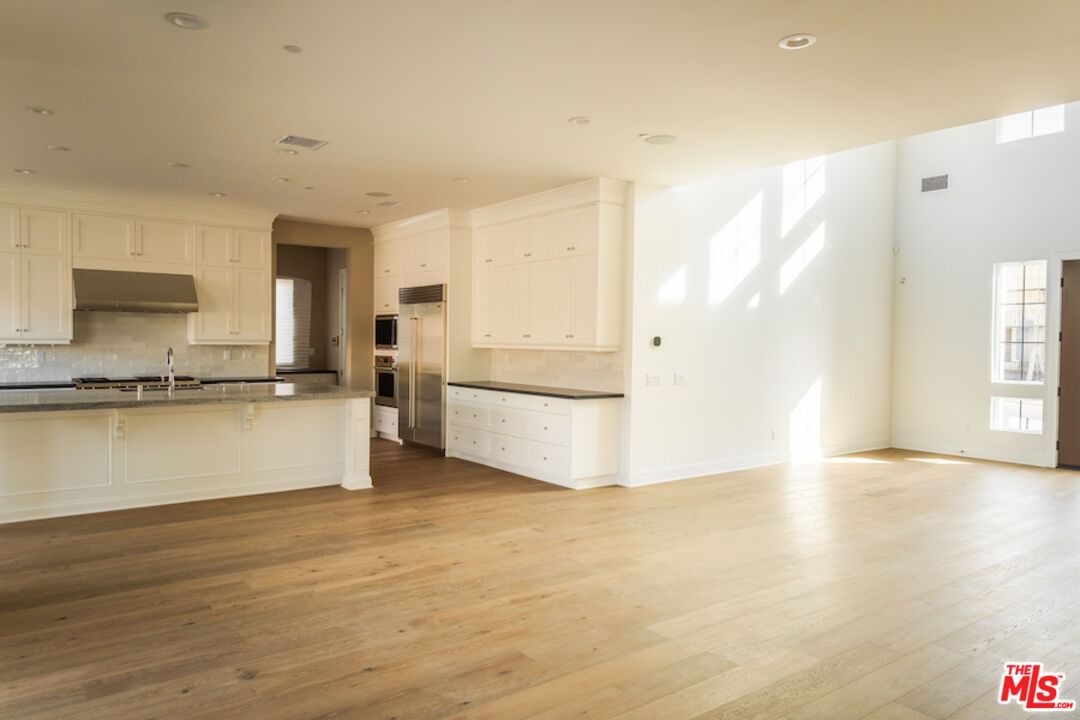 Edgewood photo 13