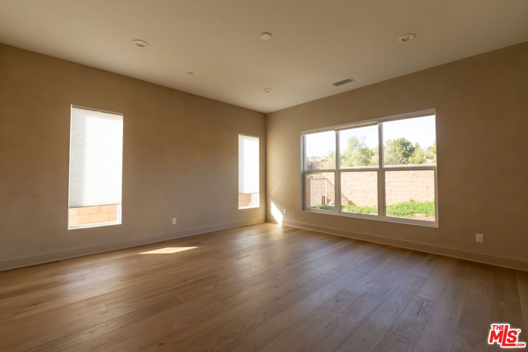 Edgewood photo 15