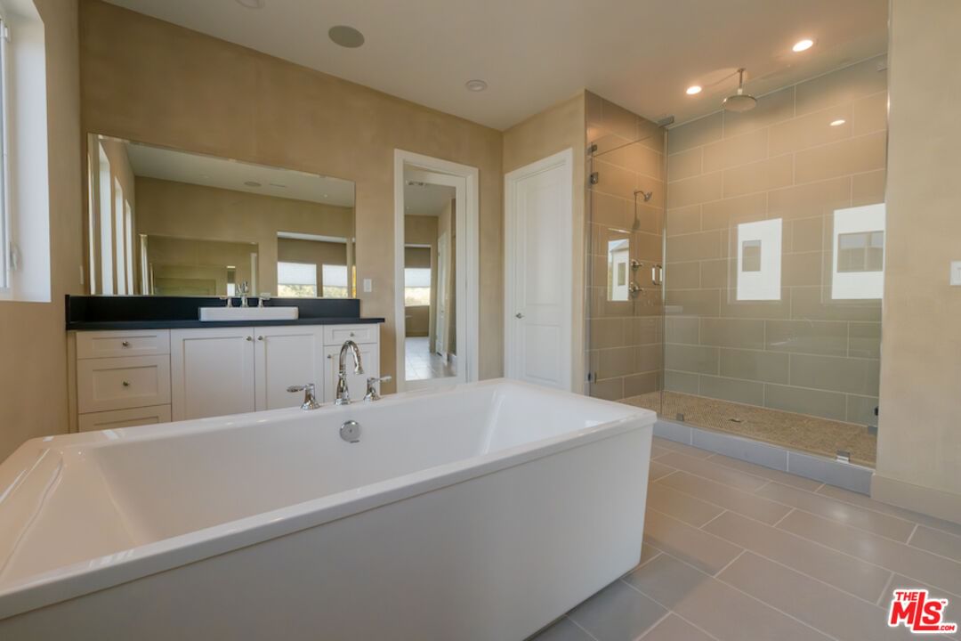 Edgewood photo 24