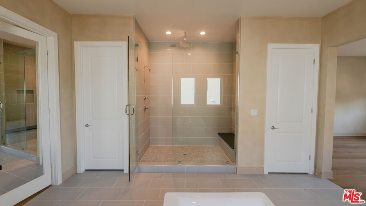 Edgewood photo 25