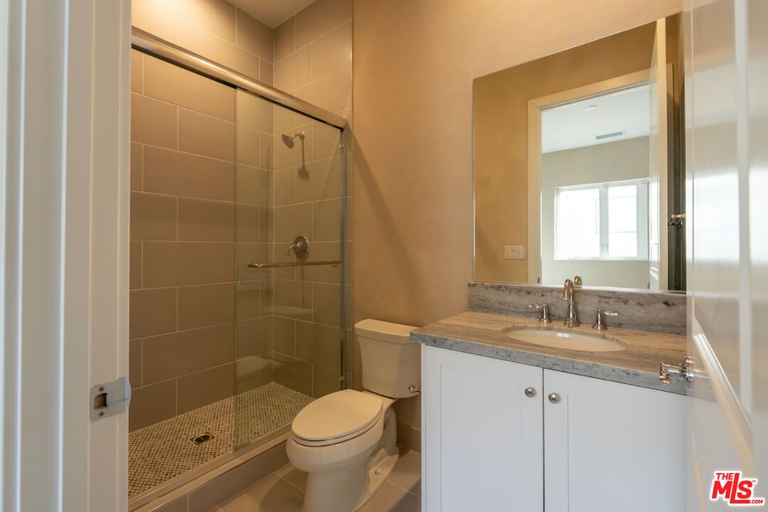 Edgewood photo 33