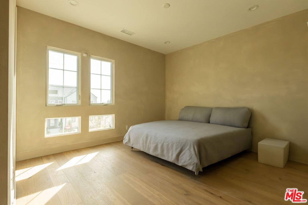 Edgewood photo 34