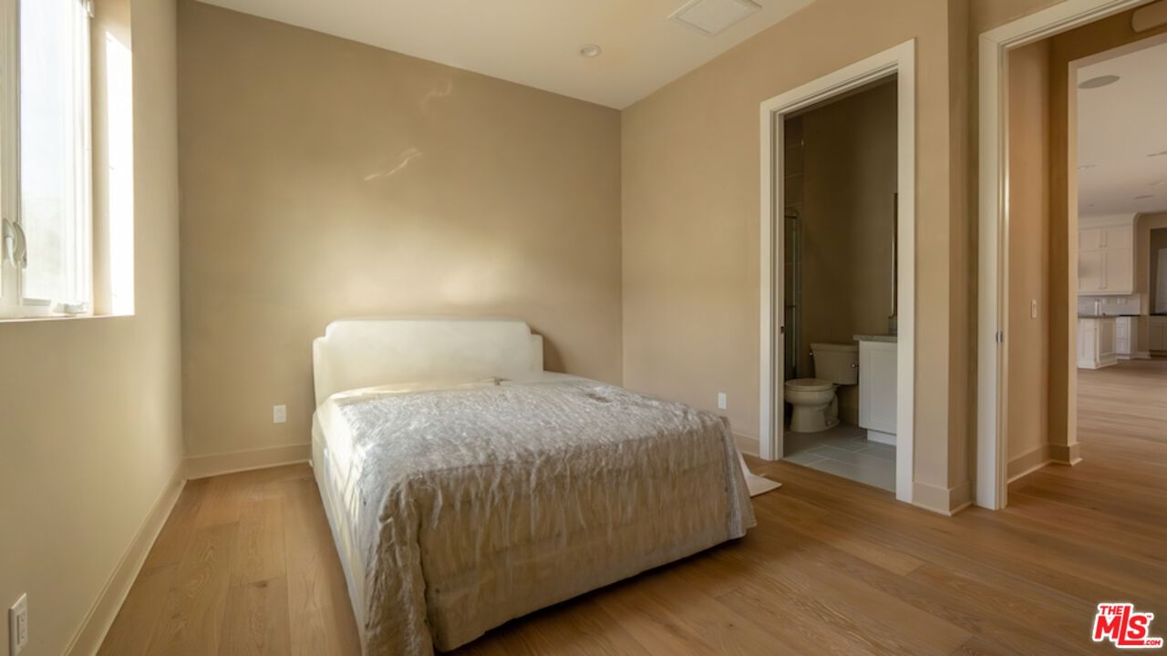 Edgewood photo 36