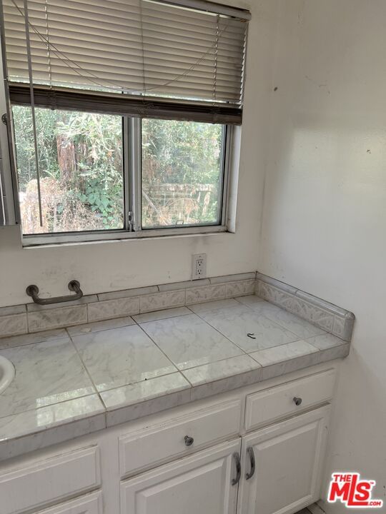 Canyonside photo 43