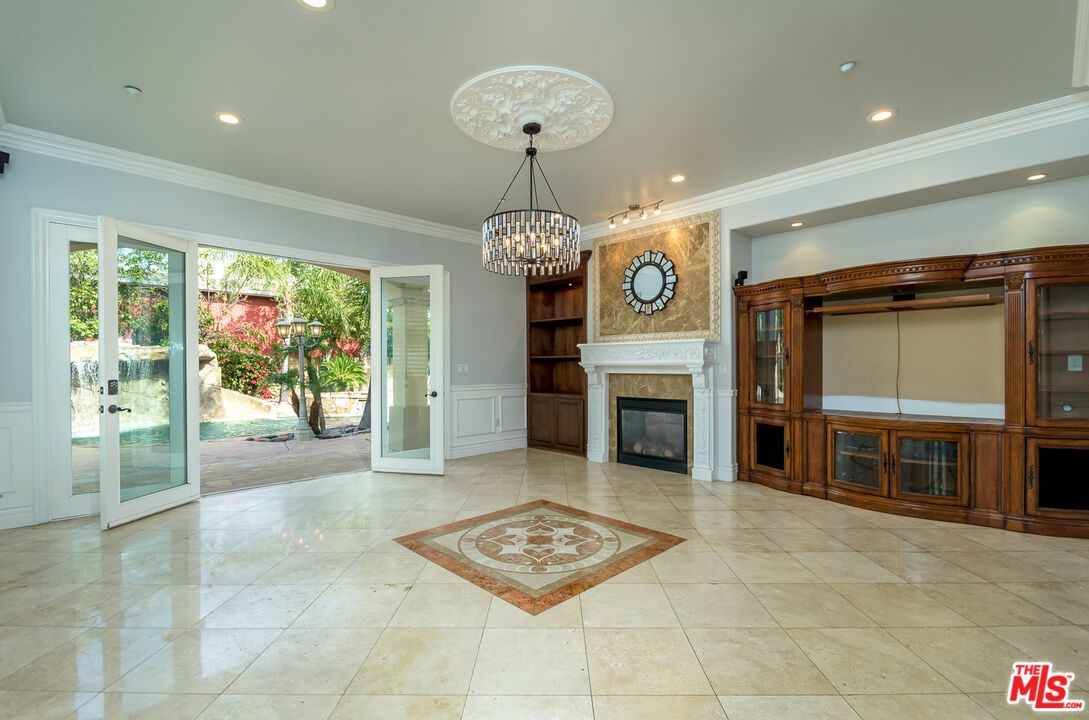 Pacific Oak photo 15