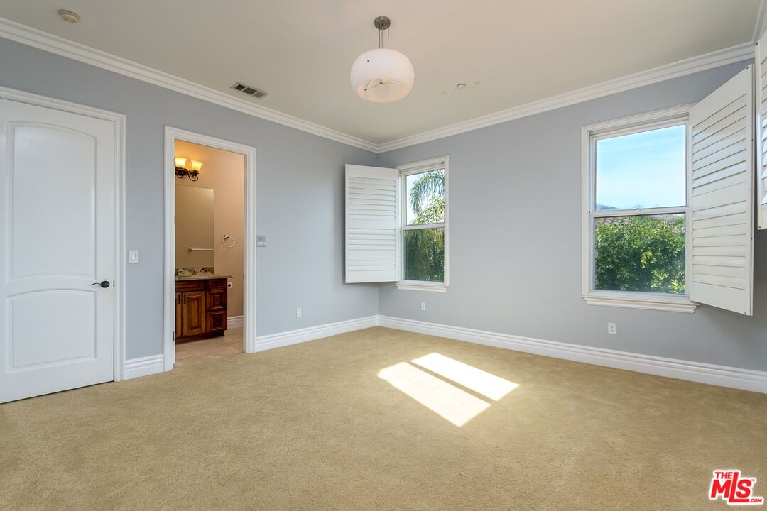 Pacific Oak photo 58