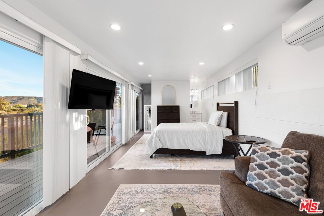 Winnetka photo 27