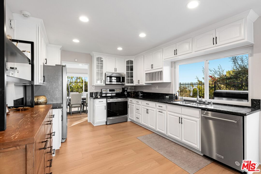 Winnetka photo 9
