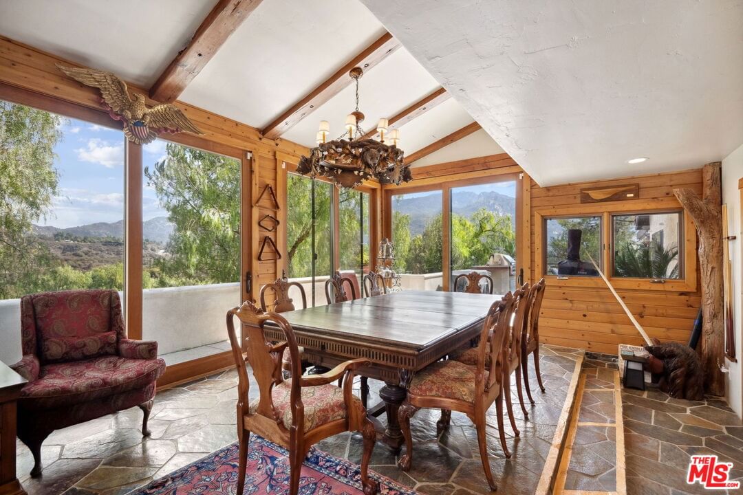 Mulholland photo 24