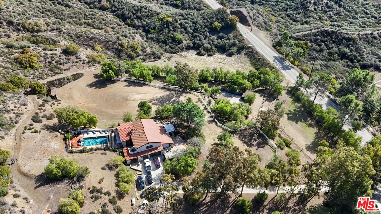Mulholland photo 4