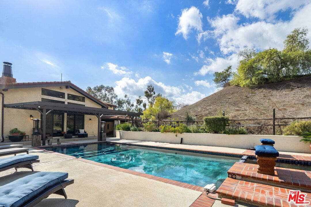 Mulholland photo 53